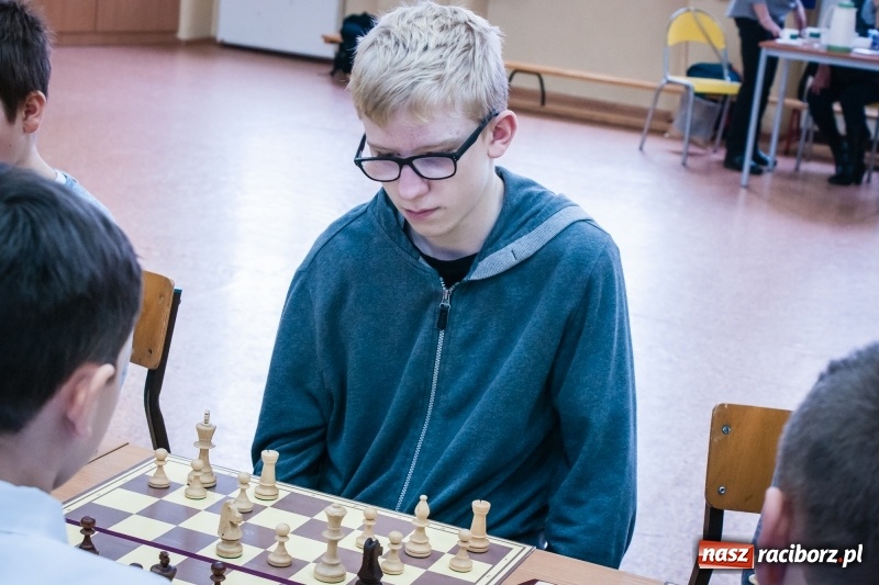 Zdjęcie w galerii na portalu naszraciborz.pl: XVI powiatowy turniej szachowy w SP 4 wiadomości z regionu