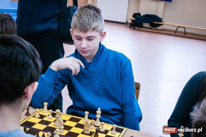 Zdjęcie w galerii na portalu naszraciborz.pl: XVI powiatowy turniej szachowy w SP 4 wiadomości z regionu