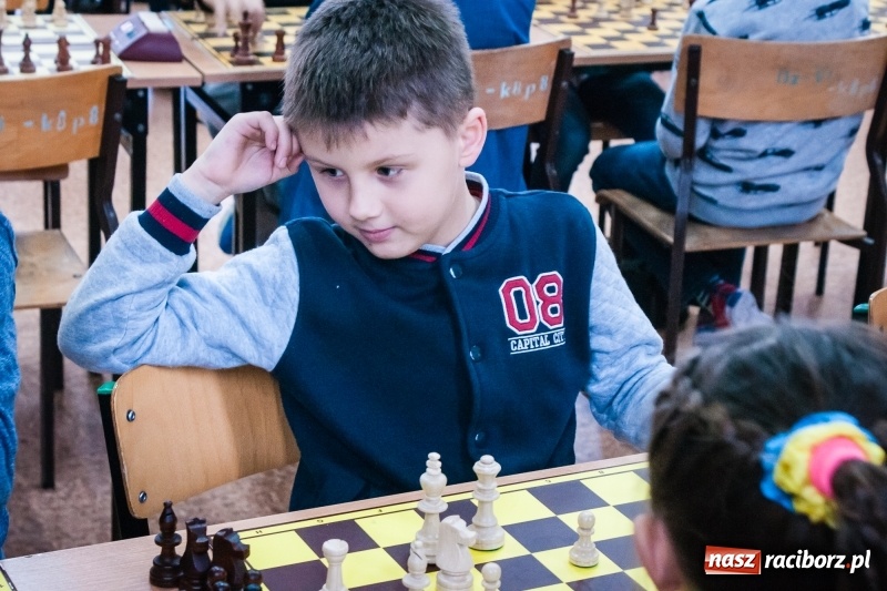 Zdjęcie w galerii na portalu naszraciborz.pl: XVI powiatowy turniej szachowy w SP 4 wiadomości z regionu
