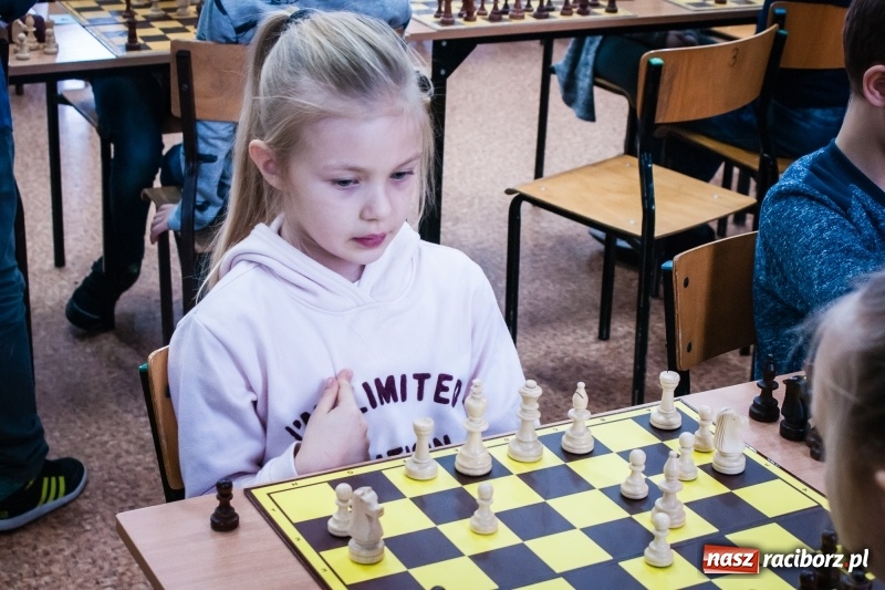 Zdjęcie w galerii na portalu naszraciborz.pl: XVI powiatowy turniej szachowy w SP 4 wiadomości z regionu
