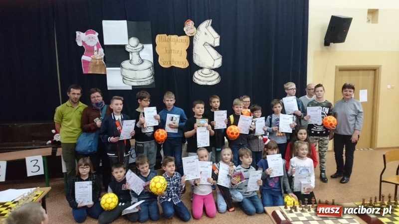 Zdjęcie w galerii na portalu naszraciborz.pl: XVI powiatowy turniej szachowy w SP 4 wiadomości z regionu