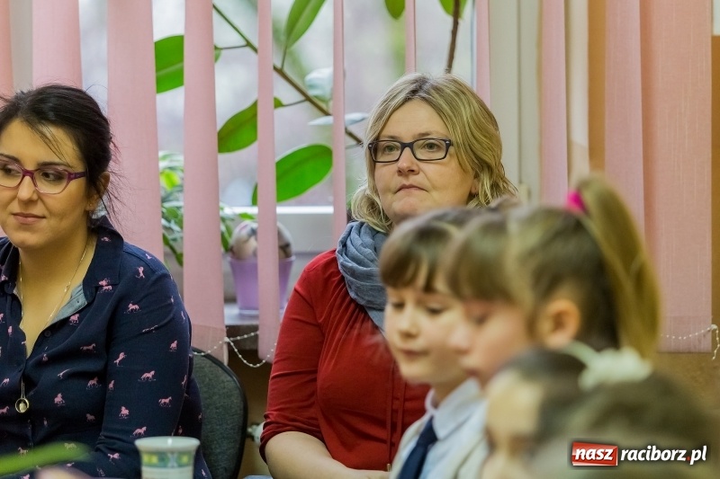 Zdjęcie w galerii na portalu naszraciborz.pl: Rozstrzygnięcie konkursu literackiego w Bibliotece Pedagogicznej w Raciborzu wiadomości z regionu