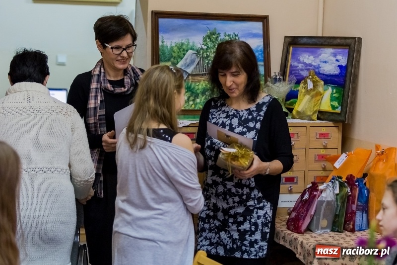 Zdjęcie w galerii na portalu naszraciborz.pl: Rozstrzygnięcie konkursu literackiego w Bibliotece Pedagogicznej w Raciborzu wiadomości z regionu