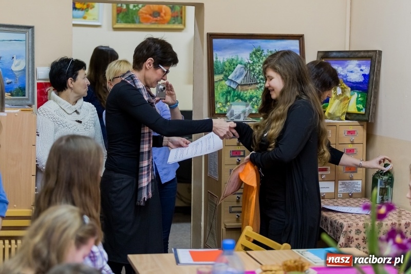 Zdjęcie w galerii na portalu naszraciborz.pl: Rozstrzygnięcie konkursu literackiego w Bibliotece Pedagogicznej w Raciborzu wiadomości z regionu