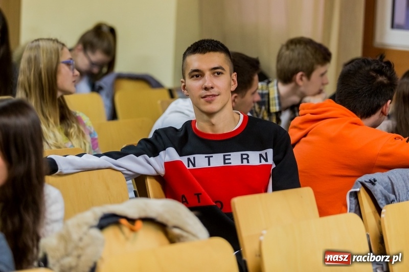 Zdjęcie w galerii na portalu naszraciborz.pl: Naval - były żołnierz Jednostki Wojskowej GROM w PWSZ w Raciborzu wiadomości z regionu