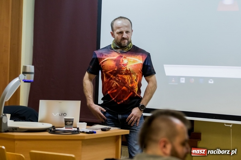 Zdjęcie w galerii na portalu naszraciborz.pl: Naval - były żołnierz Jednostki Wojskowej GROM w PWSZ w Raciborzu wiadomości z regionu