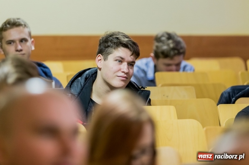 Zdjęcie w galerii na portalu naszraciborz.pl: Naval - były żołnierz Jednostki Wojskowej GROM w PWSZ w Raciborzu wiadomości z regionu