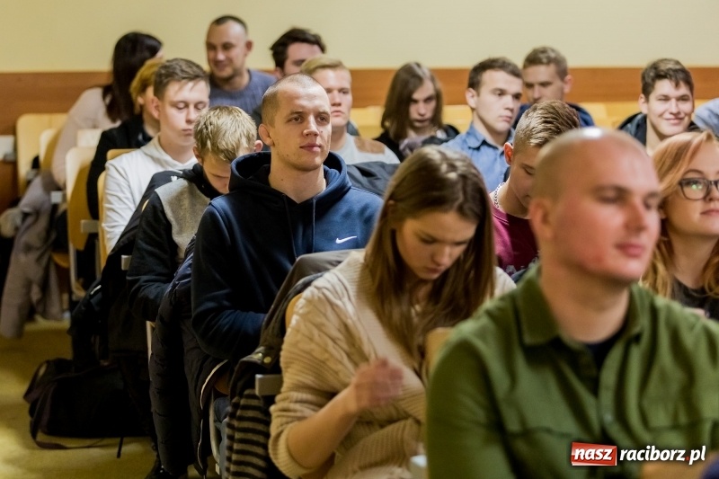 Zdjęcie w galerii na portalu naszraciborz.pl: Naval - były żołnierz Jednostki Wojskowej GROM w PWSZ w Raciborzu wiadomości z regionu