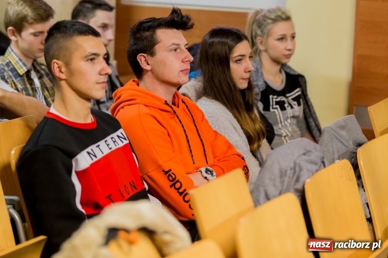 Zdjęcie w galerii na portalu naszraciborz.pl: Naval - były żołnierz Jednostki Wojskowej GROM w PWSZ w Raciborzu wiadomości z regionu