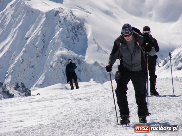 Zdjęcie w galerii na portalu naszraciborz.pl: Patryk Zabrzewski na Elbrusie wiadomości z regionu