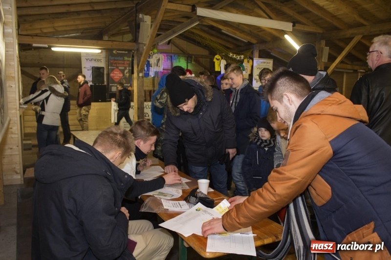 Zdjęcie w galerii na portalu naszraciborz.pl: W Rudach grali dla Kewina wiadomości z regionu