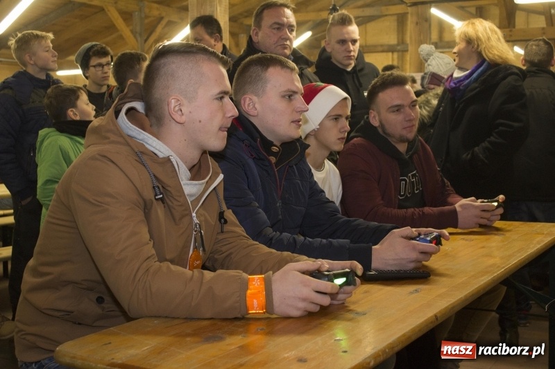 Zdjęcie w galerii na portalu naszraciborz.pl: W Rudach grali dla Kewina wiadomości z regionu