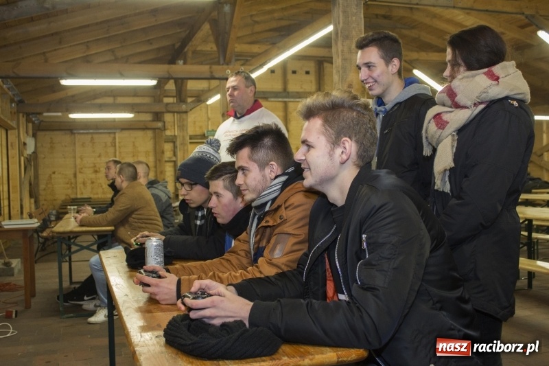 Zdjęcie w galerii na portalu naszraciborz.pl: W Rudach grali dla Kewina wiadomości z regionu