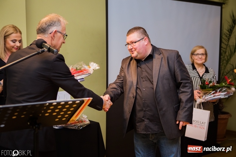 Zdjęcie w galerii na portalu naszraciborz.pl: Mieczysław Łapin Wolontariuszem Roku 2017 wiadomości z regionu