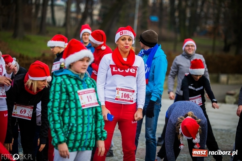 Zdjęcie w galerii na portalu naszraciborz.pl: Bieg Mikołajkowy w Parku im. Miasta Roth wiadomości z regionu