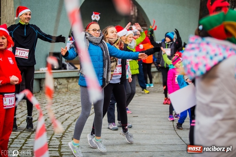 Zdjęcie w galerii na portalu naszraciborz.pl: Bieg Mikołajkowy w Parku im. Miasta Roth wiadomości z regionu
