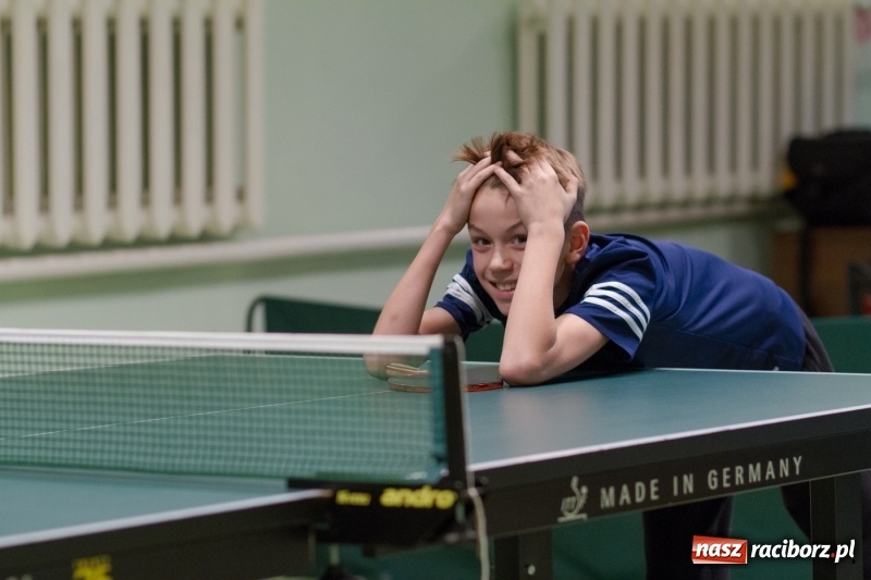 Zdjęcie w galerii na portalu naszraciborz.pl: Mikołajkowy turniej tenisa stołowego w Bojanowie wiadomości z regionu