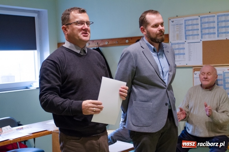 Zdjęcie w galerii na portalu naszraciborz.pl: Mikołajkowy turniej tenisa stołowego w Bojanowie wiadomości z regionu