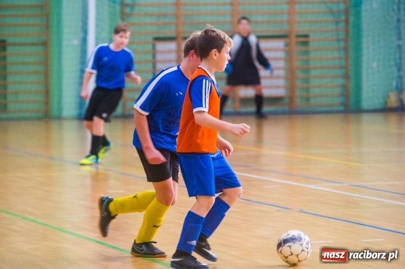 Zdjęcie w galerii na portalu naszraciborz.pl: Raciborska Unia najlepsza w Halowym Turnieju Piłki Nożnej Chłopców U12 wiadomości z regionu