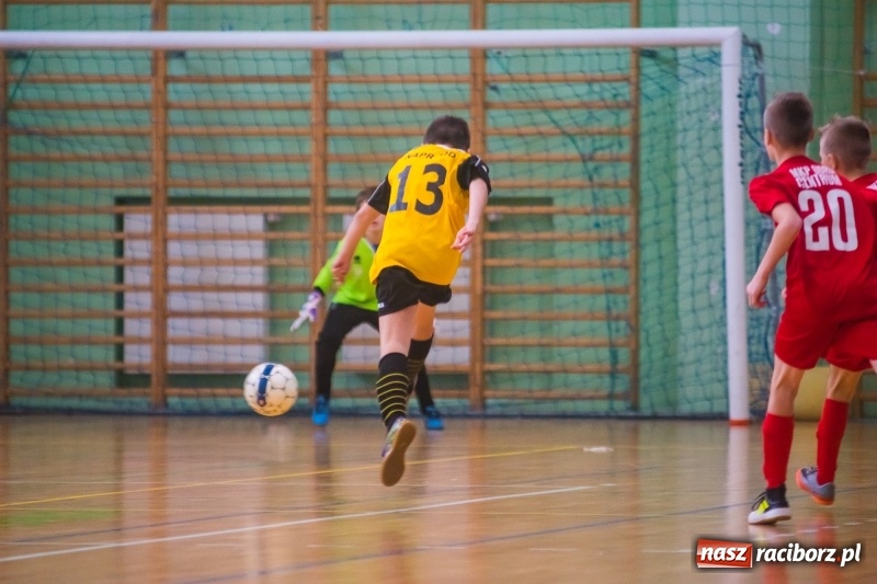 Zdjęcie w galerii na portalu naszraciborz.pl: Raciborska Unia najlepsza w Halowym Turnieju Piłki Nożnej Chłopców U12 wiadomości z regionu