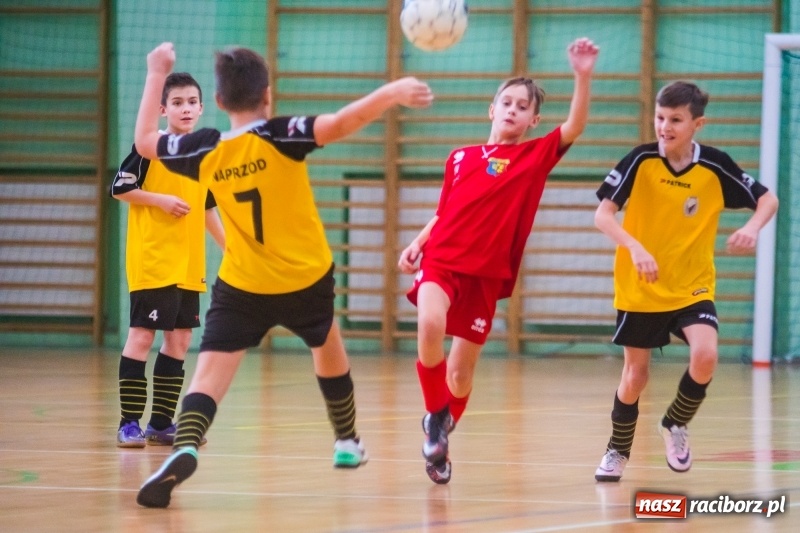 Zdjęcie w galerii na portalu naszraciborz.pl: Raciborska Unia najlepsza w Halowym Turnieju Piłki Nożnej Chłopców U12 wiadomości z regionu