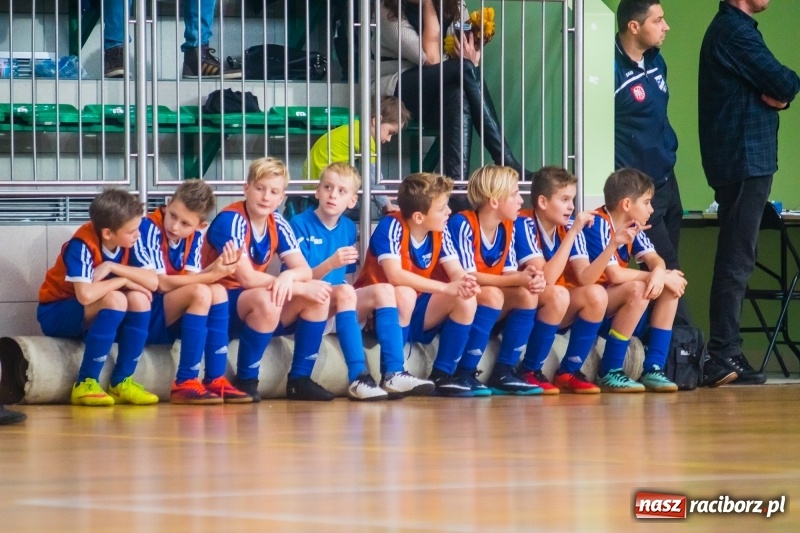 Zdjęcie w galerii na portalu naszraciborz.pl: Raciborska Unia najlepsza w Halowym Turnieju Piłki Nożnej Chłopców U12 wiadomości z regionu