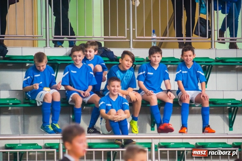 Zdjęcie w galerii na portalu naszraciborz.pl: Raciborska Unia najlepsza w Halowym Turnieju Piłki Nożnej Chłopców U12 wiadomości z regionu