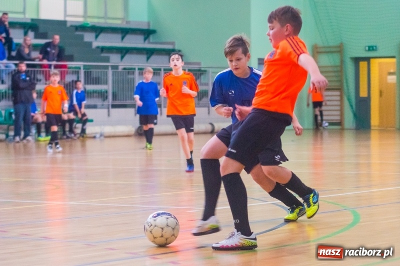 Zdjęcie w galerii na portalu naszraciborz.pl: Raciborska Unia najlepsza w Halowym Turnieju Piłki Nożnej Chłopców U12 wiadomości z regionu