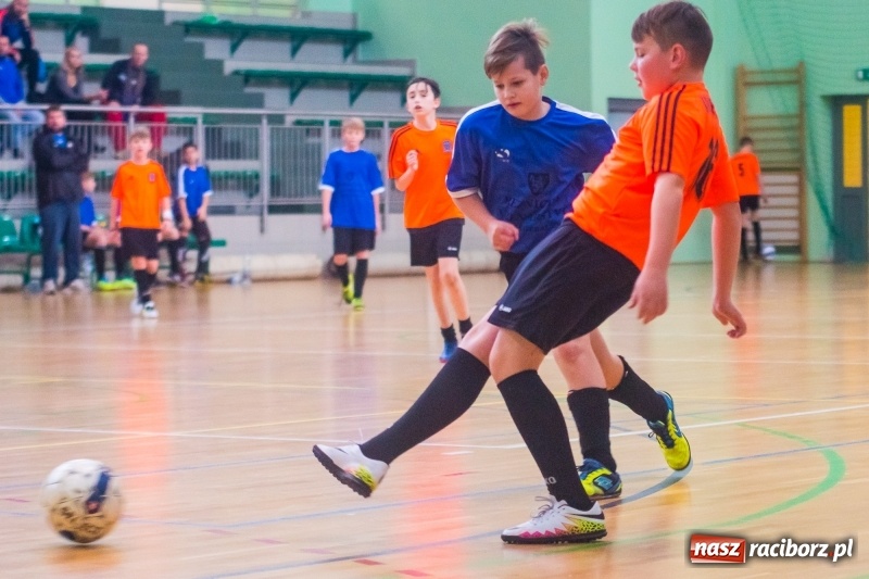 Zdjęcie w galerii na portalu naszraciborz.pl: Raciborska Unia najlepsza w Halowym Turnieju Piłki Nożnej Chłopców U12 wiadomości z regionu