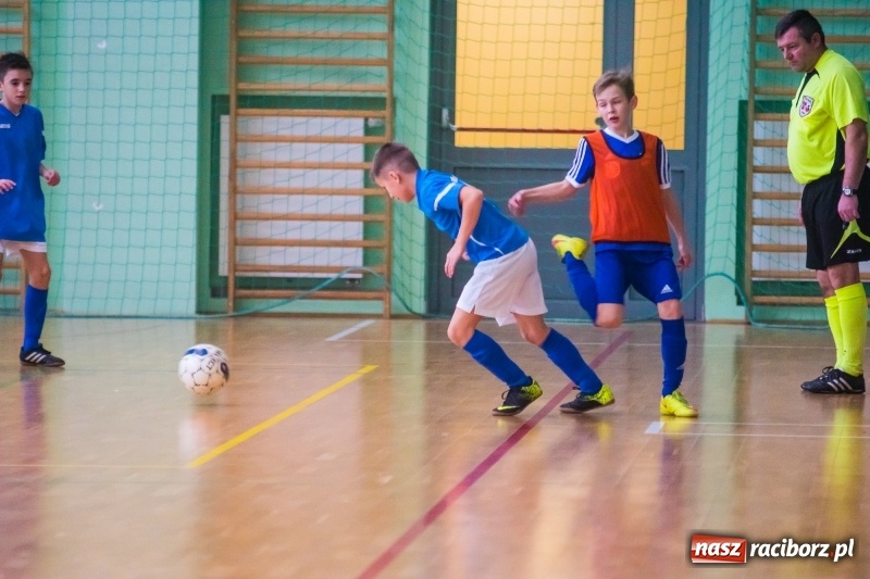 Zdjęcie w galerii na portalu naszraciborz.pl: Raciborska Unia najlepsza w Halowym Turnieju Piłki Nożnej Chłopców U12 wiadomości z regionu