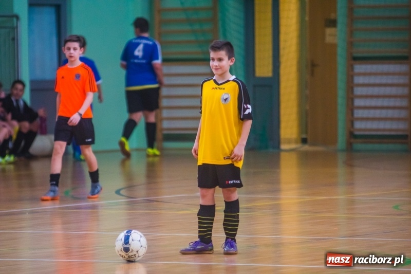 Zdjęcie w galerii na portalu naszraciborz.pl: Raciborska Unia najlepsza w Halowym Turnieju Piłki Nożnej Chłopców U12 wiadomości z regionu