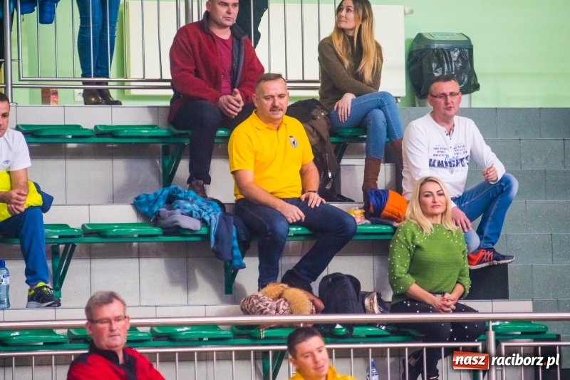 Zdjęcie w galerii na portalu naszraciborz.pl: Raciborska Unia najlepsza w Halowym Turnieju Piłki Nożnej Chłopców U12 wiadomości z regionu