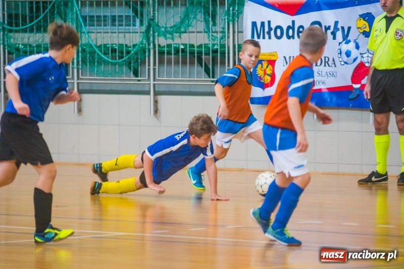 Zdjęcie w galerii na portalu naszraciborz.pl: Raciborska Unia najlepsza w Halowym Turnieju Piłki Nożnej Chłopców U12 wiadomości z regionu
