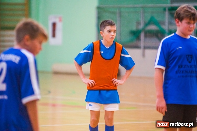 Zdjęcie w galerii na portalu naszraciborz.pl: Raciborska Unia najlepsza w Halowym Turnieju Piłki Nożnej Chłopców U12 wiadomości z regionu