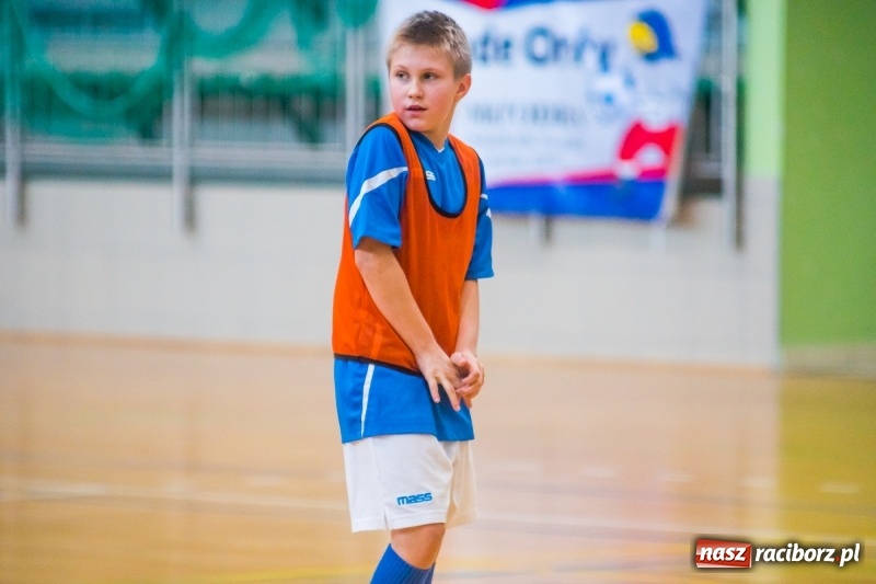 Zdjęcie w galerii na portalu naszraciborz.pl: Raciborska Unia najlepsza w Halowym Turnieju Piłki Nożnej Chłopców U12 wiadomości z regionu