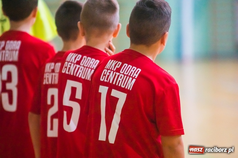 Zdjęcie w galerii na portalu naszraciborz.pl: Raciborska Unia najlepsza w Halowym Turnieju Piłki Nożnej Chłopców U12 wiadomości z regionu