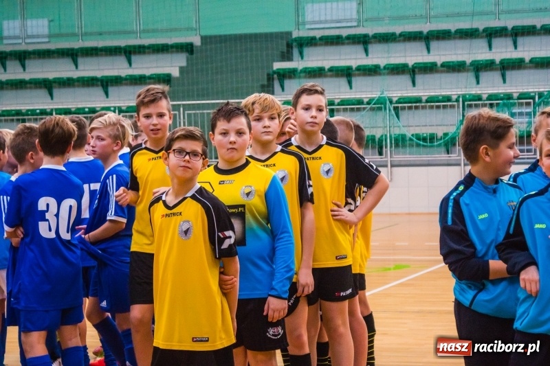 Zdjęcie w galerii na portalu naszraciborz.pl: Raciborska Unia najlepsza w Halowym Turnieju Piłki Nożnej Chłopców U12 wiadomości z regionu