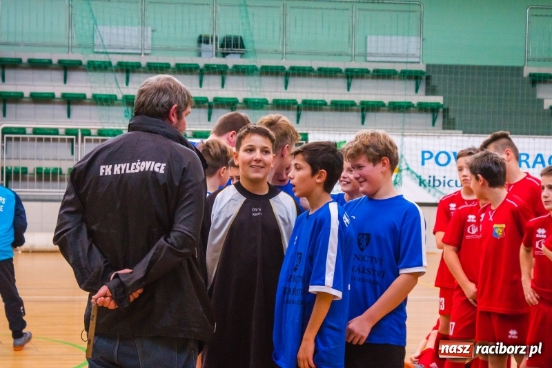 Zdjęcie w galerii na portalu naszraciborz.pl: Raciborska Unia najlepsza w Halowym Turnieju Piłki Nożnej Chłopców U12 wiadomości z regionu