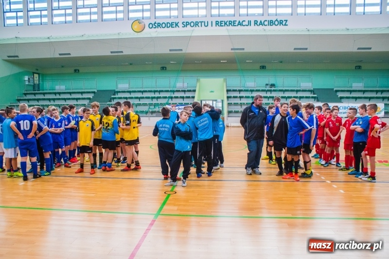 Zdjęcie w galerii na portalu naszraciborz.pl: Raciborska Unia najlepsza w Halowym Turnieju Piłki Nożnej Chłopców U12 wiadomości z regionu