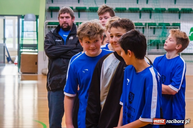Zdjęcie w galerii na portalu naszraciborz.pl: Raciborska Unia najlepsza w Halowym Turnieju Piłki Nożnej Chłopców U12 wiadomości z regionu