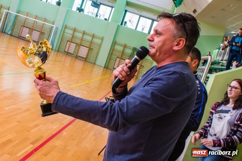 Zdjęcie w galerii na portalu naszraciborz.pl: Raciborska Unia najlepsza w Halowym Turnieju Piłki Nożnej Chłopców U12 wiadomości z regionu