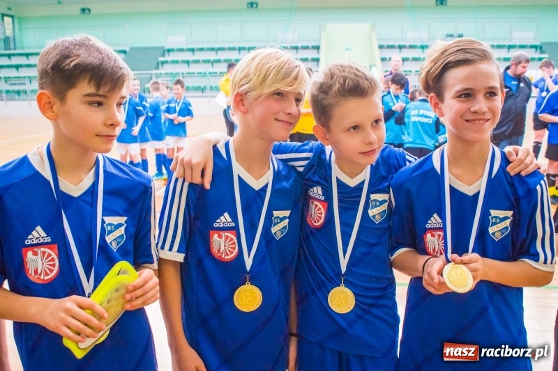 Zdjęcie w galerii na portalu naszraciborz.pl: Raciborska Unia najlepsza w Halowym Turnieju Piłki Nożnej Chłopców U12 wiadomości z regionu