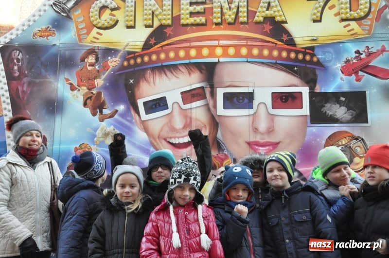 Zdjęcie w galerii na portalu naszraciborz.pl: Mikołajkowe Kino 7D dla dzieci Raciborza i okolic. Posumowanie akcji wiadomości z regionu