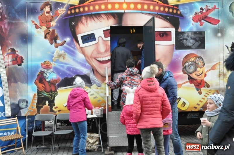 Zdjęcie w galerii na portalu naszraciborz.pl: Mikołajkowe Kino 7D dla dzieci Raciborza i okolic. Posumowanie akcji wiadomości z regionu