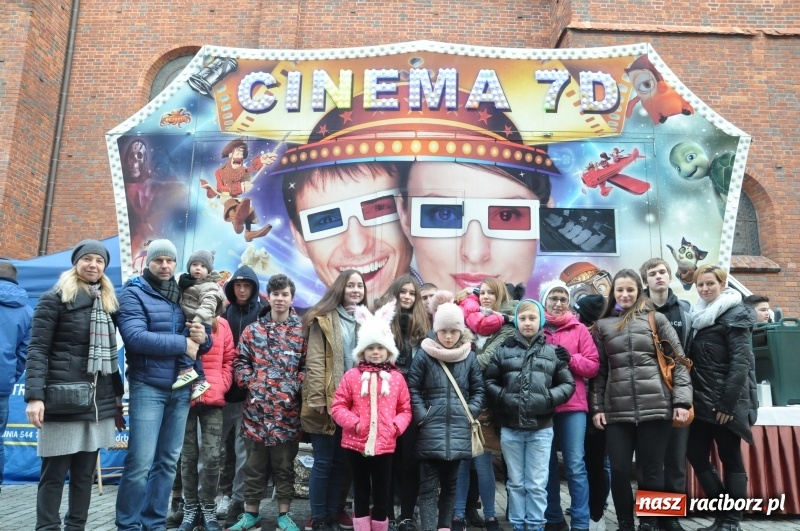 Zdjęcie w galerii na portalu naszraciborz.pl: Mikołajkowe Kino 7D dla dzieci Raciborza i okolic. Posumowanie akcji wiadomości z regionu