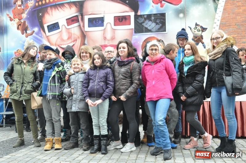 Zdjęcie w galerii na portalu naszraciborz.pl: Mikołajkowe Kino 7D dla dzieci Raciborza i okolic. Posumowanie akcji wiadomości z regionu