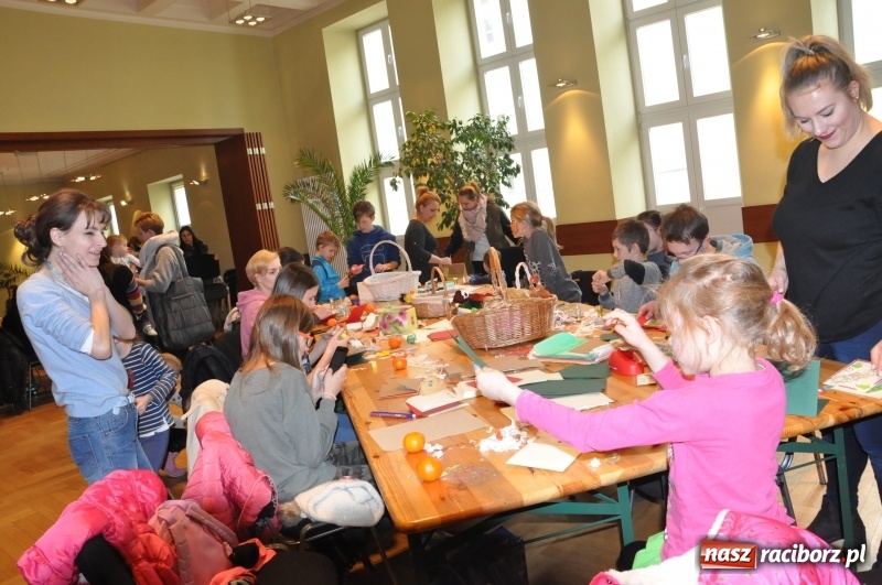 Zdjęcie w galerii na portalu naszraciborz.pl: Mikołajkowe Kino 7D dla dzieci Raciborza i okolic. Posumowanie akcji wiadomości z regionu