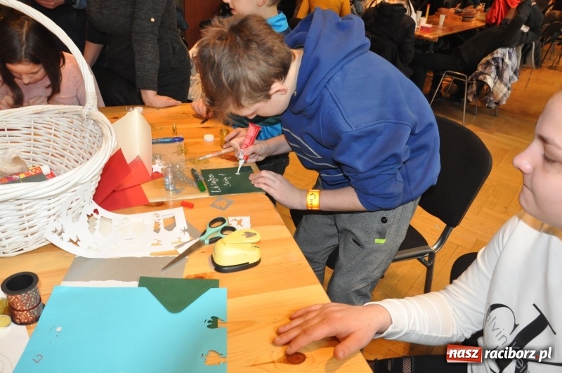 Zdjęcie w galerii na portalu naszraciborz.pl: Mikołajkowe Kino 7D dla dzieci Raciborza i okolic. Posumowanie akcji wiadomości z regionu