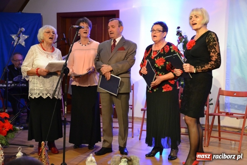 Zdjęcie w galerii na portalu naszraciborz.pl: Pójdźcie za naszą gwiazdą - spotkanie wigilijne na Zamku Piastowskim wiadomości z regionu