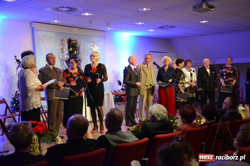 Zdjęcie w galerii na portalu naszraciborz.pl: Pójdźcie za naszą gwiazdą - spotkanie wigilijne na Zamku Piastowskim wiadomości z regionu